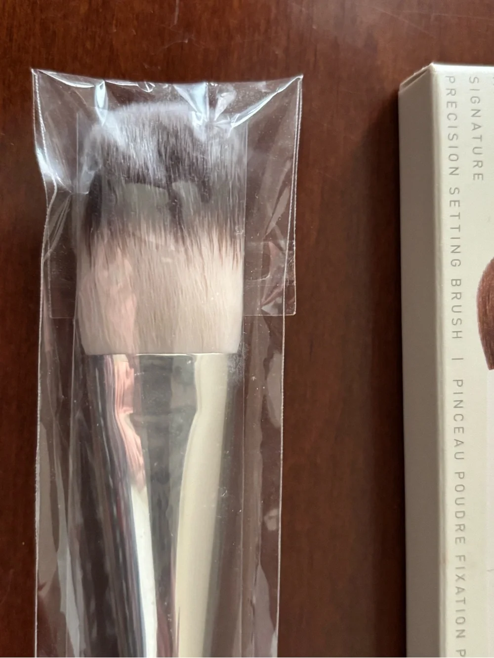 Makeup applicators including discontinued Morphe brush